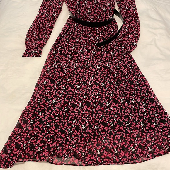 Michael Kors Belted Printed Midi Dress - Picture 15 of 16